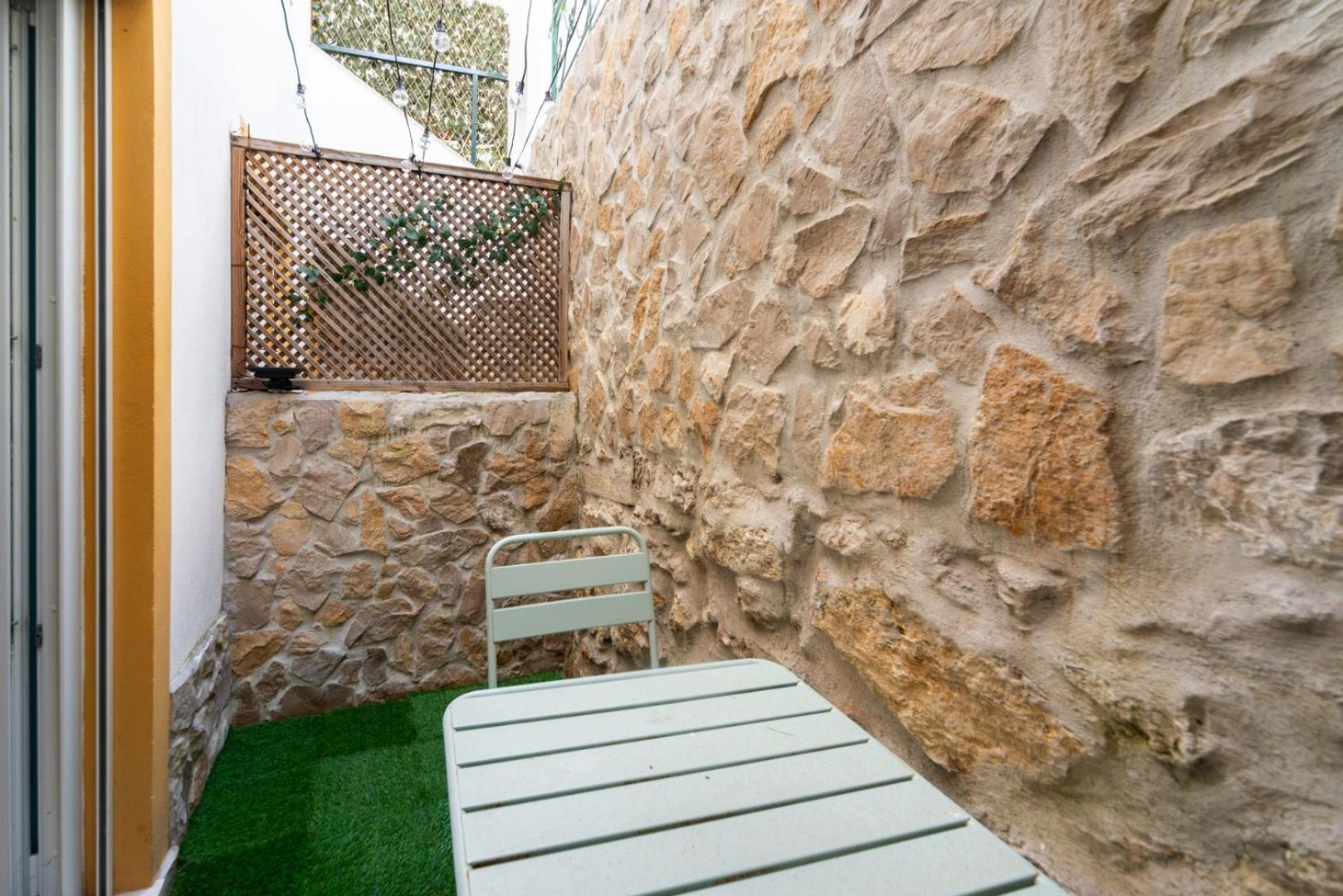 With Private Terrace 250m To Largo Intendente Lisboa